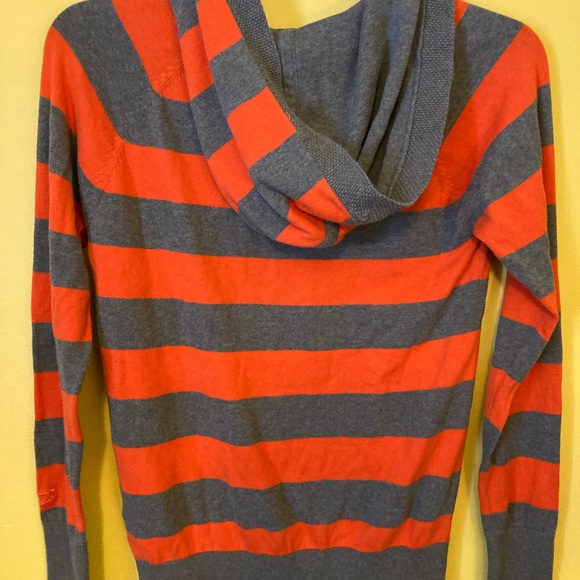 Woman’s cutter and buck Denver bronco sweater hoodie small - Picture 4 of 12